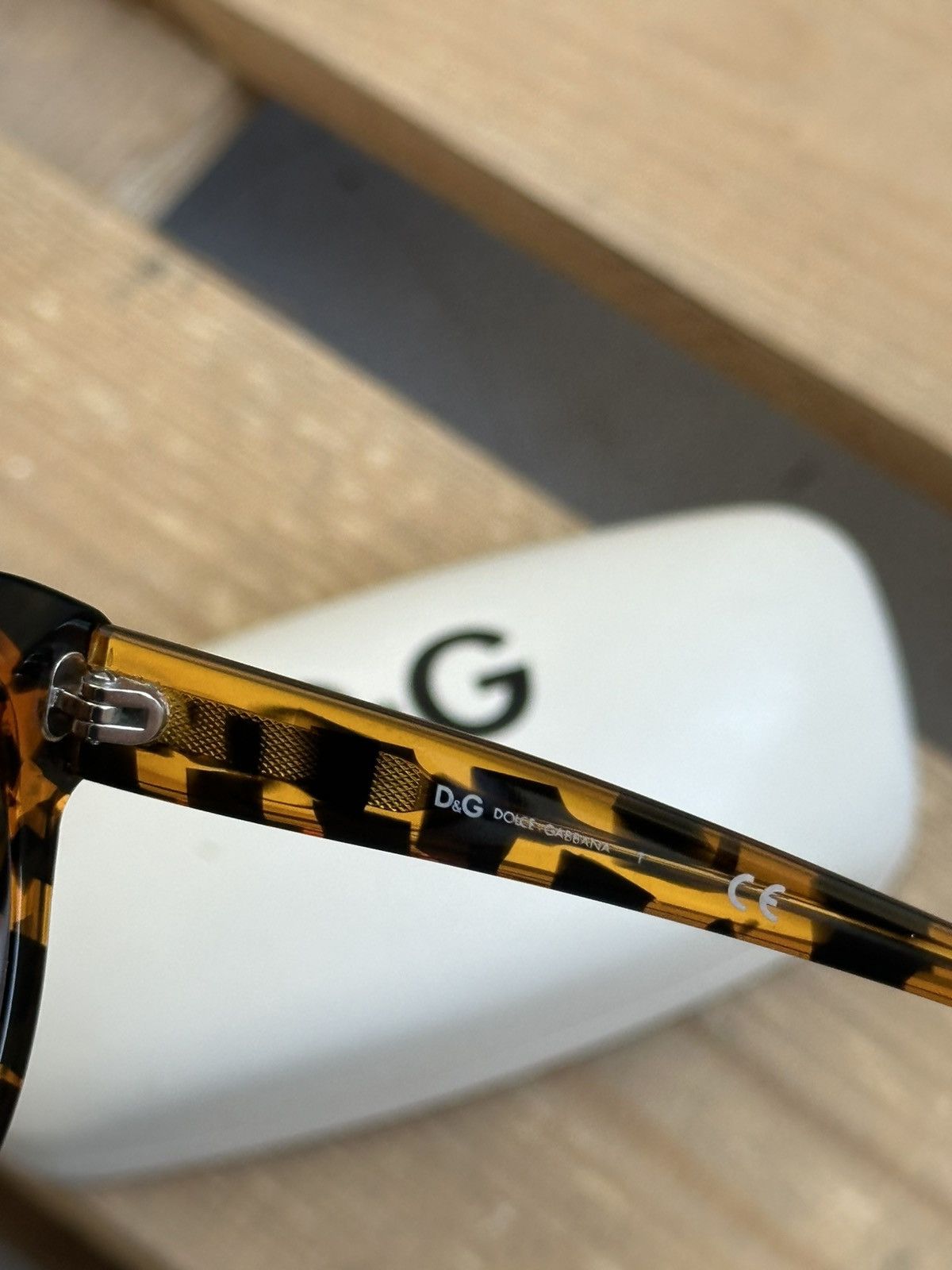 Dolce & Gabbana × Vintage Vintage Dolce & Gabbana Women’s Sunglasses With Case Size ONE SIZE - 9 Thumbnail