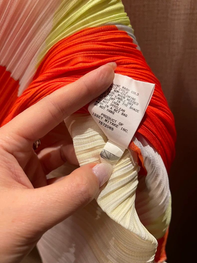 Issey Miyake Issey Miyake size:3 Orange pod pleated top Size S / US 4 / IT 40 - 3 Thumbnail