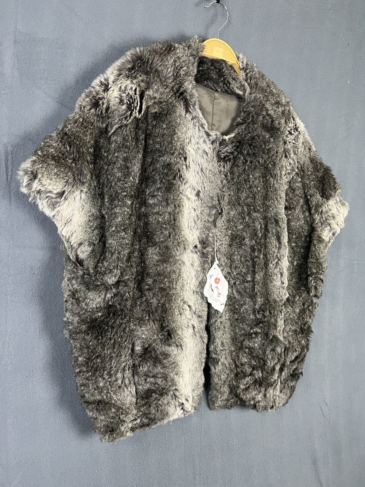 Hysteric Glamour × If Six Was Nine × Japanese Brand NWT $380 Full Faux Fur Short Sleeves Coat Size ONE SIZE - 4 Thumbnail