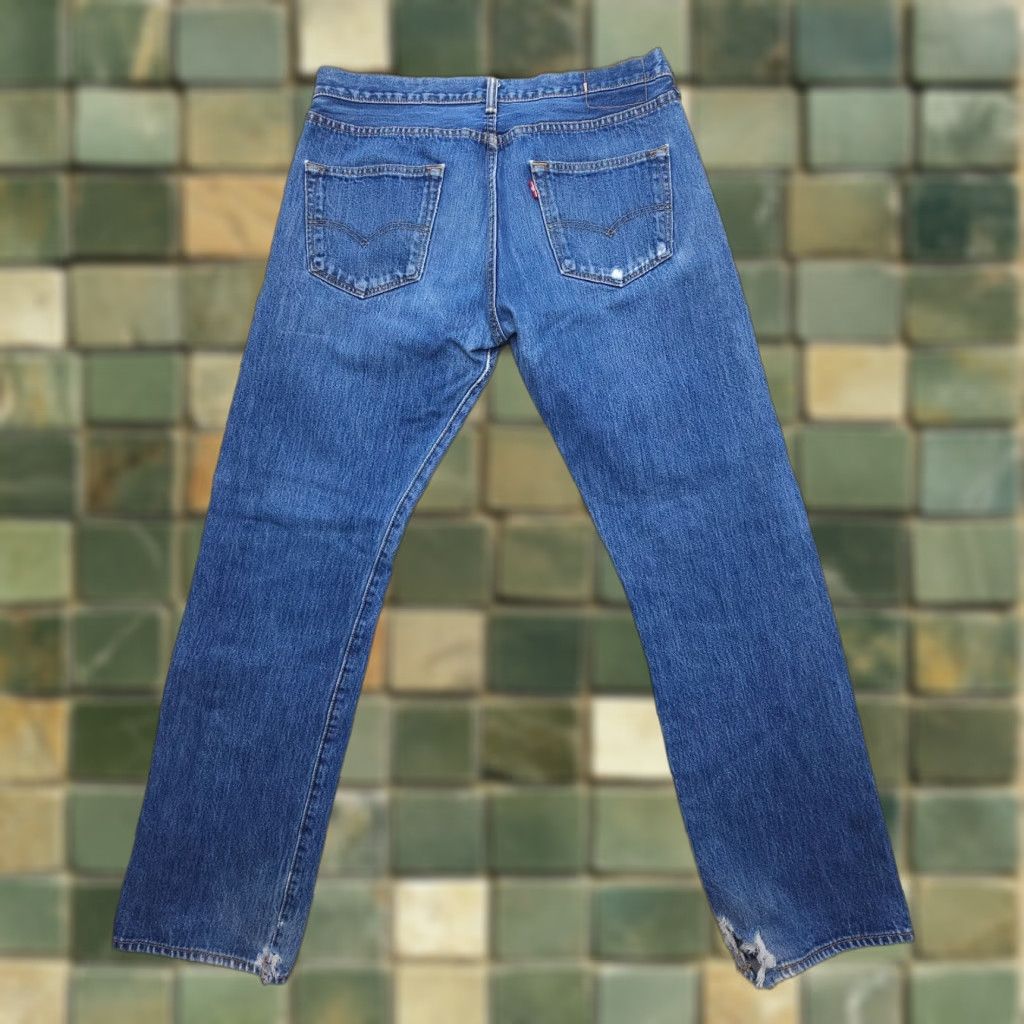 Levi's Levi's 501 Straight Button Fly Jeans Mens 34 x 32 (30" Inseam) Faded Blue Denim Size US 34 / EU 50 - 1 Thumbnail