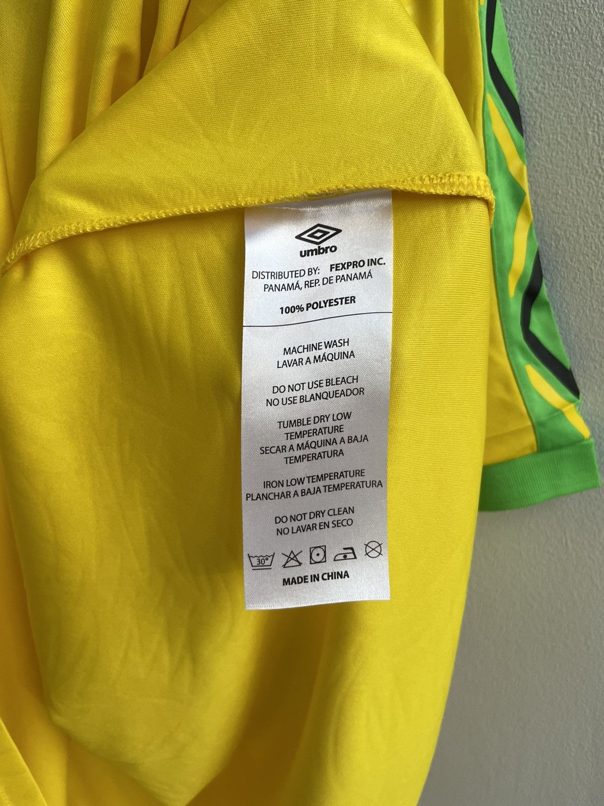 Other NEW Jamaica 2018 2019 Home Footbal Shirt Soccer Jersey Umbro Size US XXL / EU 58 / 5 - 11 Thumbnail