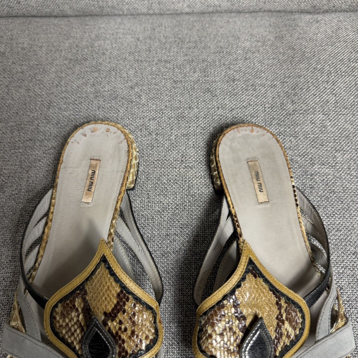 Miu Miu Vintage Miu Miu Python Leather Flip Flops Sandals 39 Size US 9 / IT 39 - 5 Thumbnail