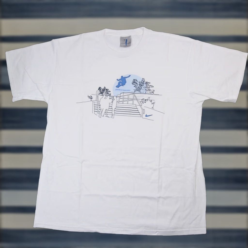 Nike VINTAGE Nike Skateboarding Gravity is overrated Mens Large Graphic T Shirt White Size US L / EU 52-54 / 3 - 1 Thumbnail