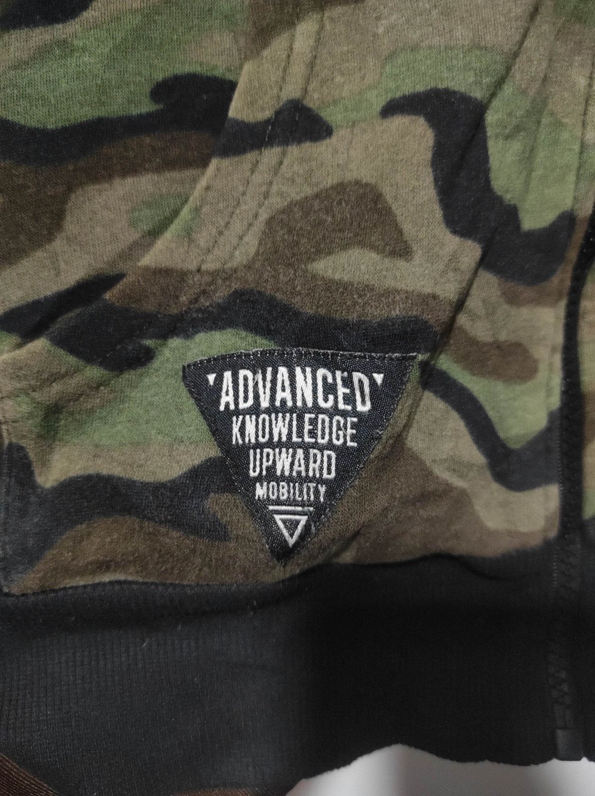 Japanese Brand Flag Stone camo Bono zip fur hoodie LGB style Size US XS / EU 42 / 0 - 8 Thumbnail