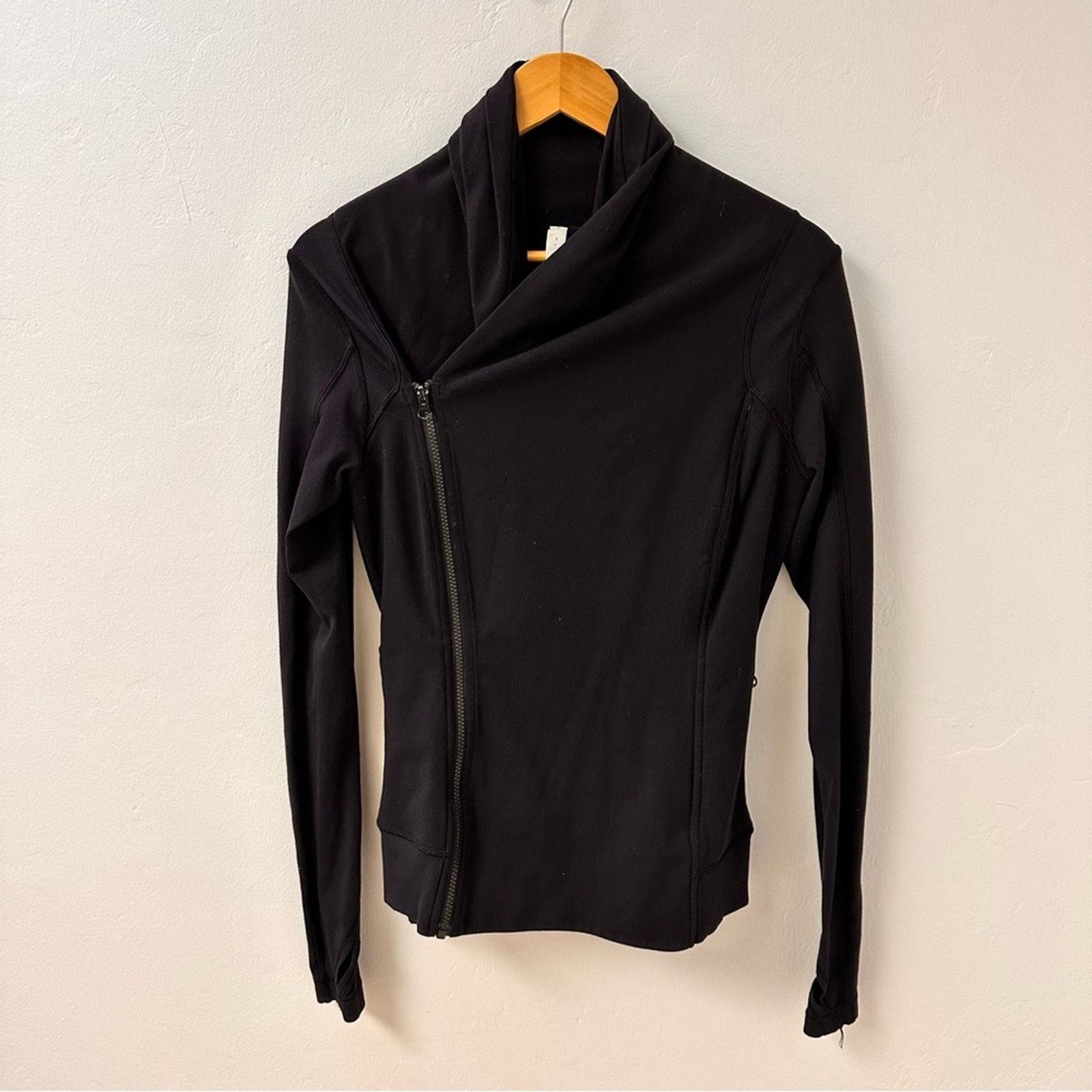 Lululemon Lululemon Bhakti Yoga Jacket - Size 8 - Black Size M / US 6-8 / IT 42-44 - 8 Thumbnail