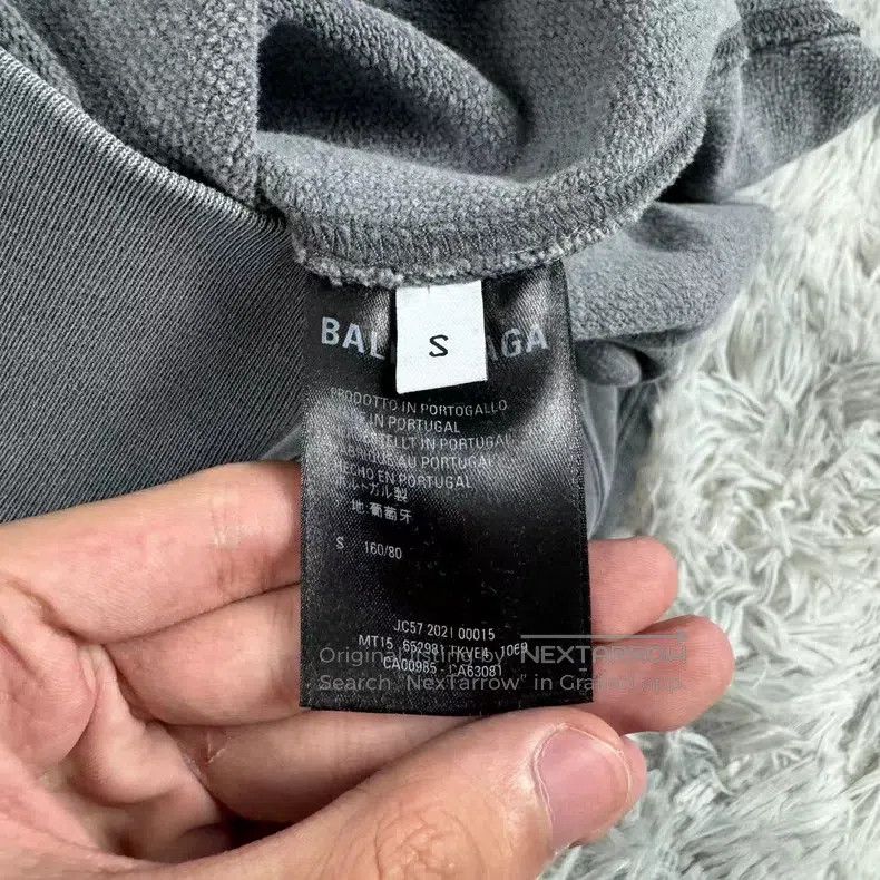 Balenciaga Balenciaga Sweatshirt Size US S / EU 44-46 / 1 - 7 Thumbnail