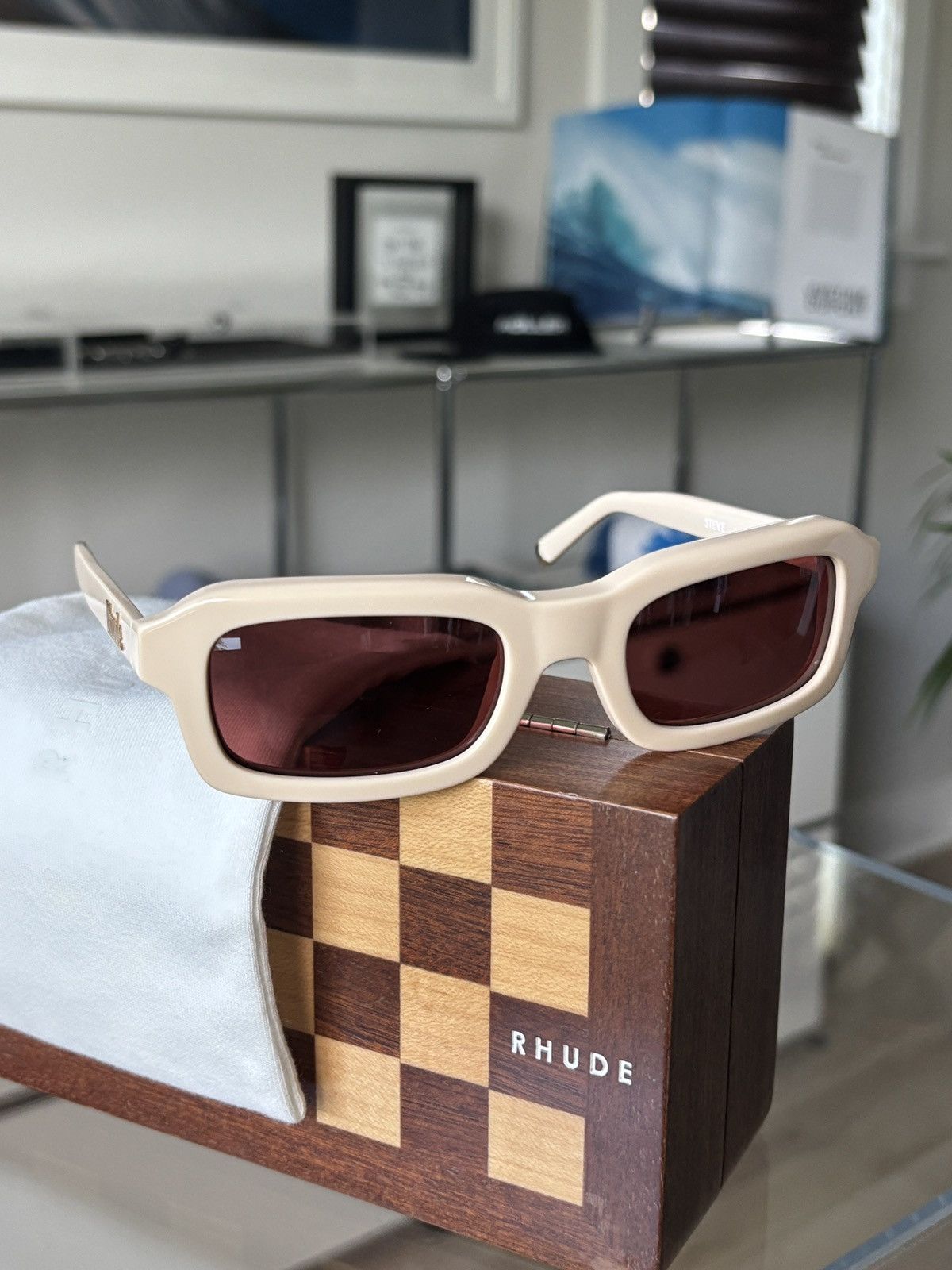 Rhude RHUDE - CREAM STEVE FRAME SUNGLASSES Size ONE SIZE - 4 Thumbnail