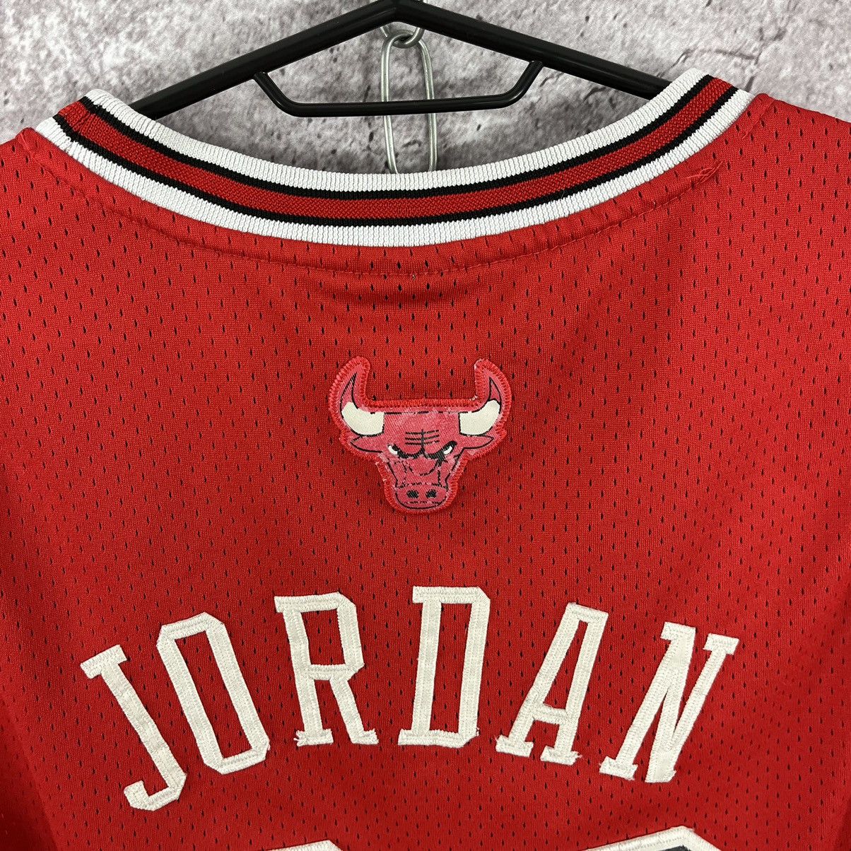 NBA × Nike Vintage Nike NBA Chicago Bulls #23 Jordan Red Size M Size US M / EU 48-50 / 2 - 9 Thumbnail