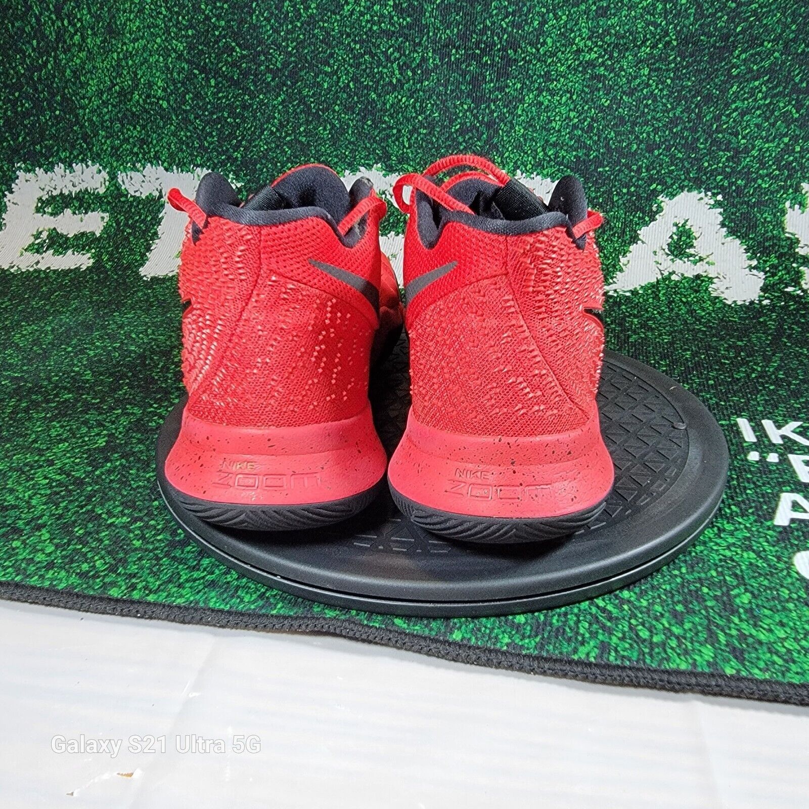 Nike Nike Kyrie 3 Three Point Contest Candy Apple Red Mens Sz 11 Size US 11 / EU 44 - 4 Thumbnail