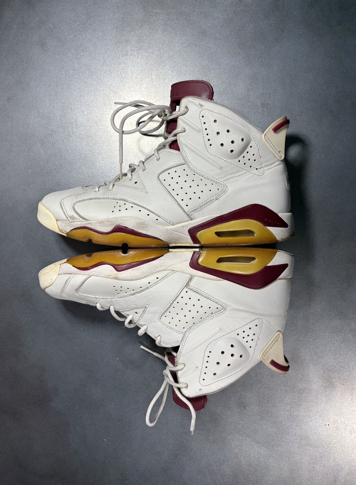 Jordan Brand 2015 Jordan 6 Maroon Air Jordan VI Retro 384664-116 Mens 11 Size US 11 / EU 44 - 3 Thumbnail
