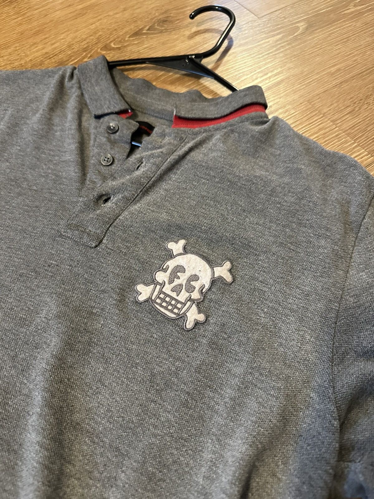 French Connection vintage skull polo Size US L / EU 52-54 / 3 - 3 Thumbnail