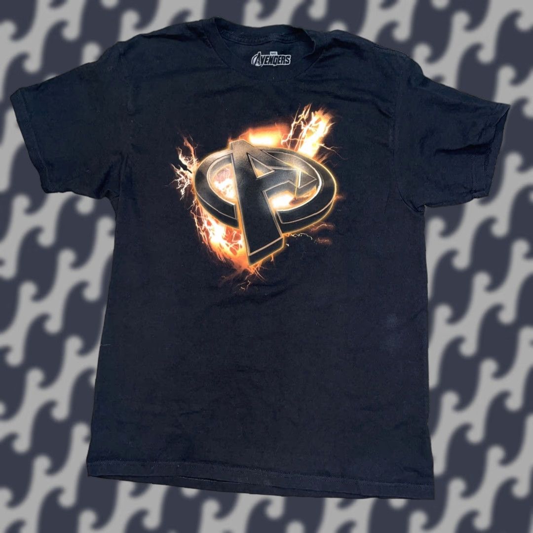 Vintage Marvel Avengers Flaming A Logo Graphic Print T-Shirt Mens L Short Sleeve Black Size US L / EU 52-54 / 3 - 1 Thumbnail