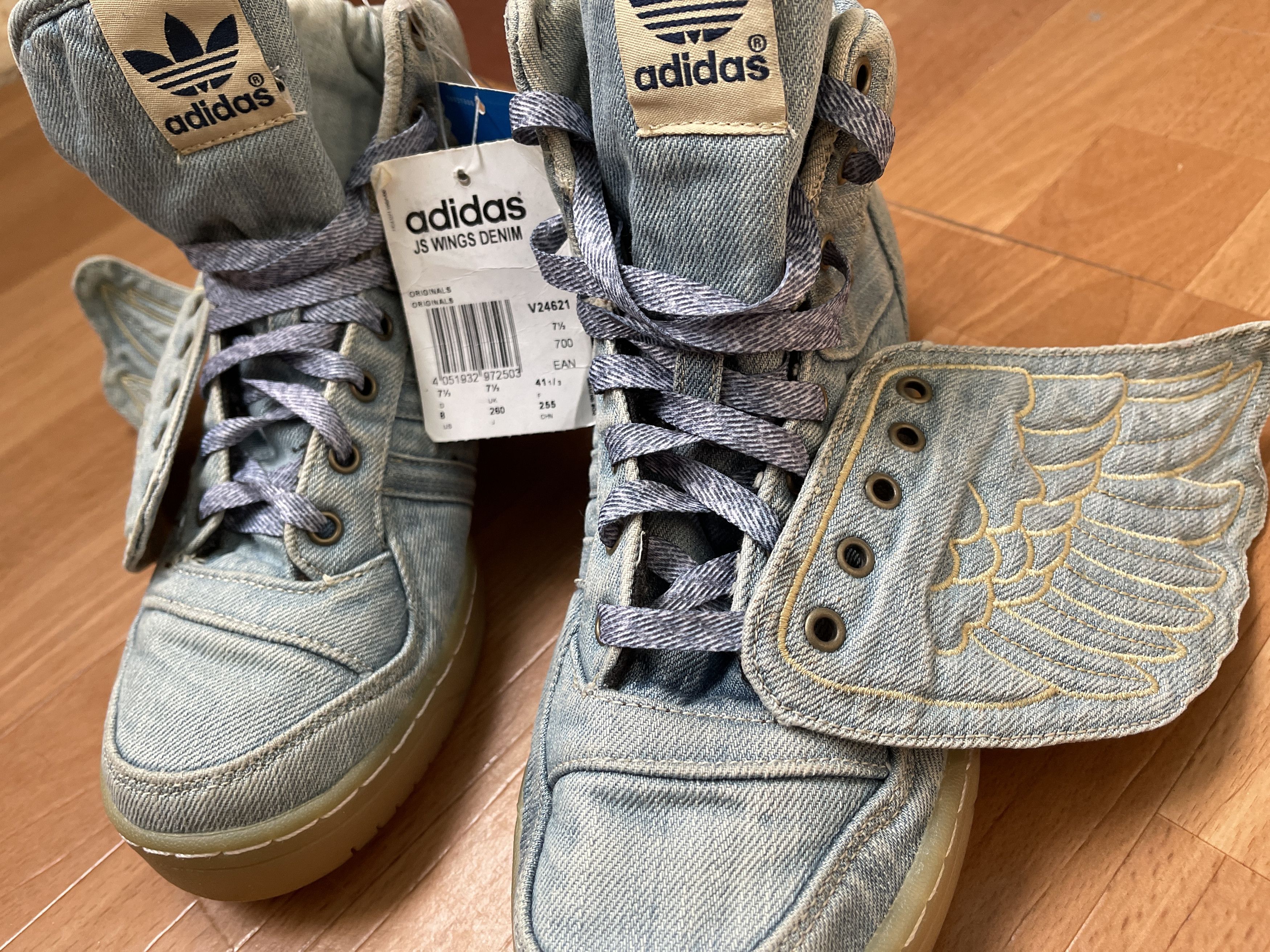 Adidas × Jeremy Scott Adidas Originals sneakers, Jeremy Scott Wings shoes, v24621 Size US 8 / EU 41 - 10 Thumbnail