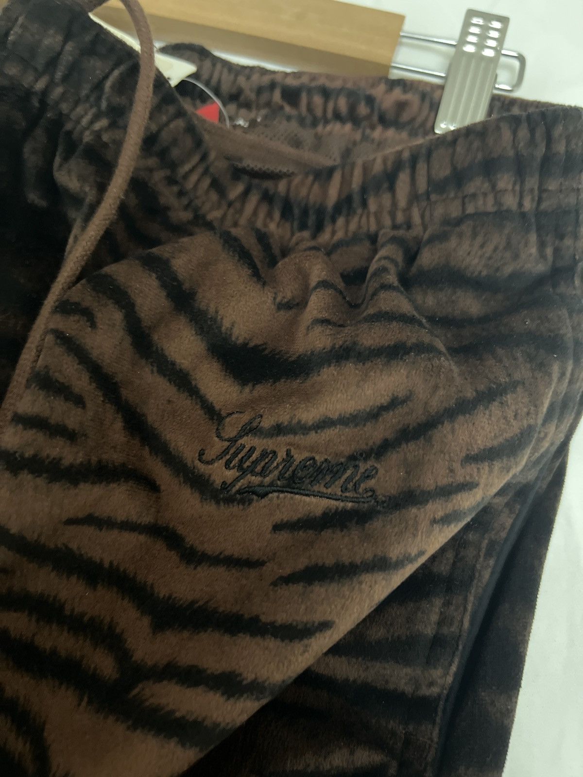 Supreme Supreme tiger stripe track pants Size US 30 / EU 46 - 5 Thumbnail