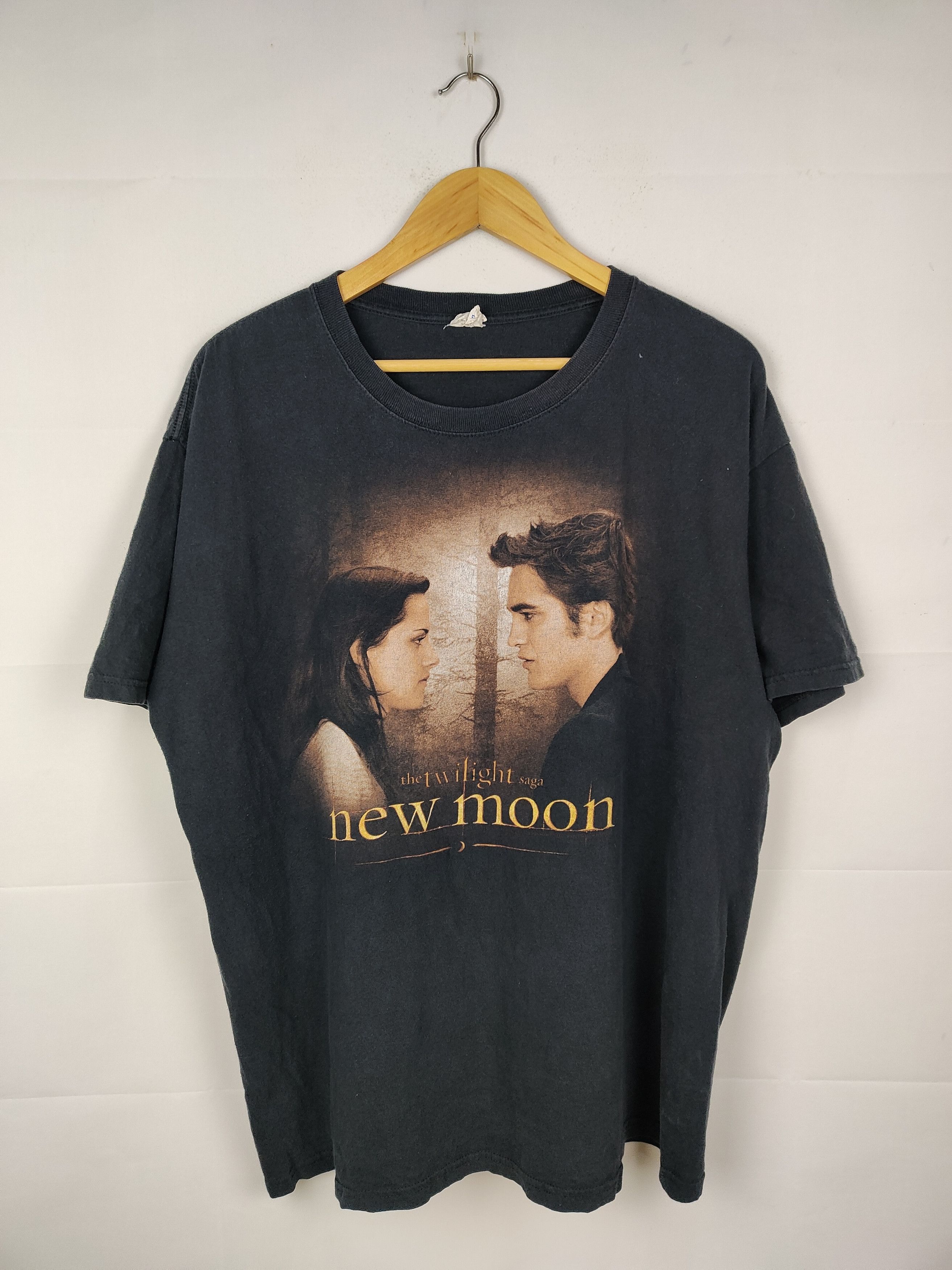 Vintage Vintage Twilight Movie Shirt Size US XL / EU 56 / 4 - 1 Thumbnail