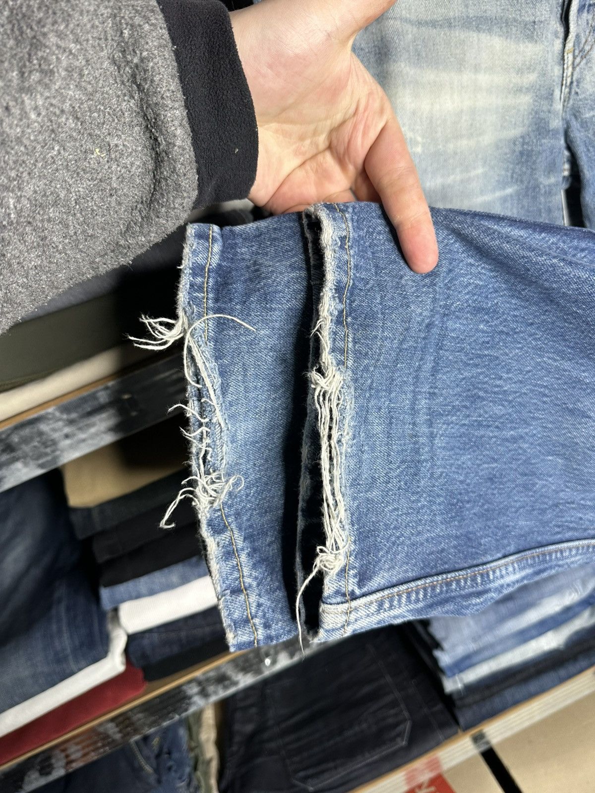 Levi's Levi’s 501 LTD Edition Distressed Denim Jeans Size 34x32 Size US 34 / EU 50 - 13 Thumbnail