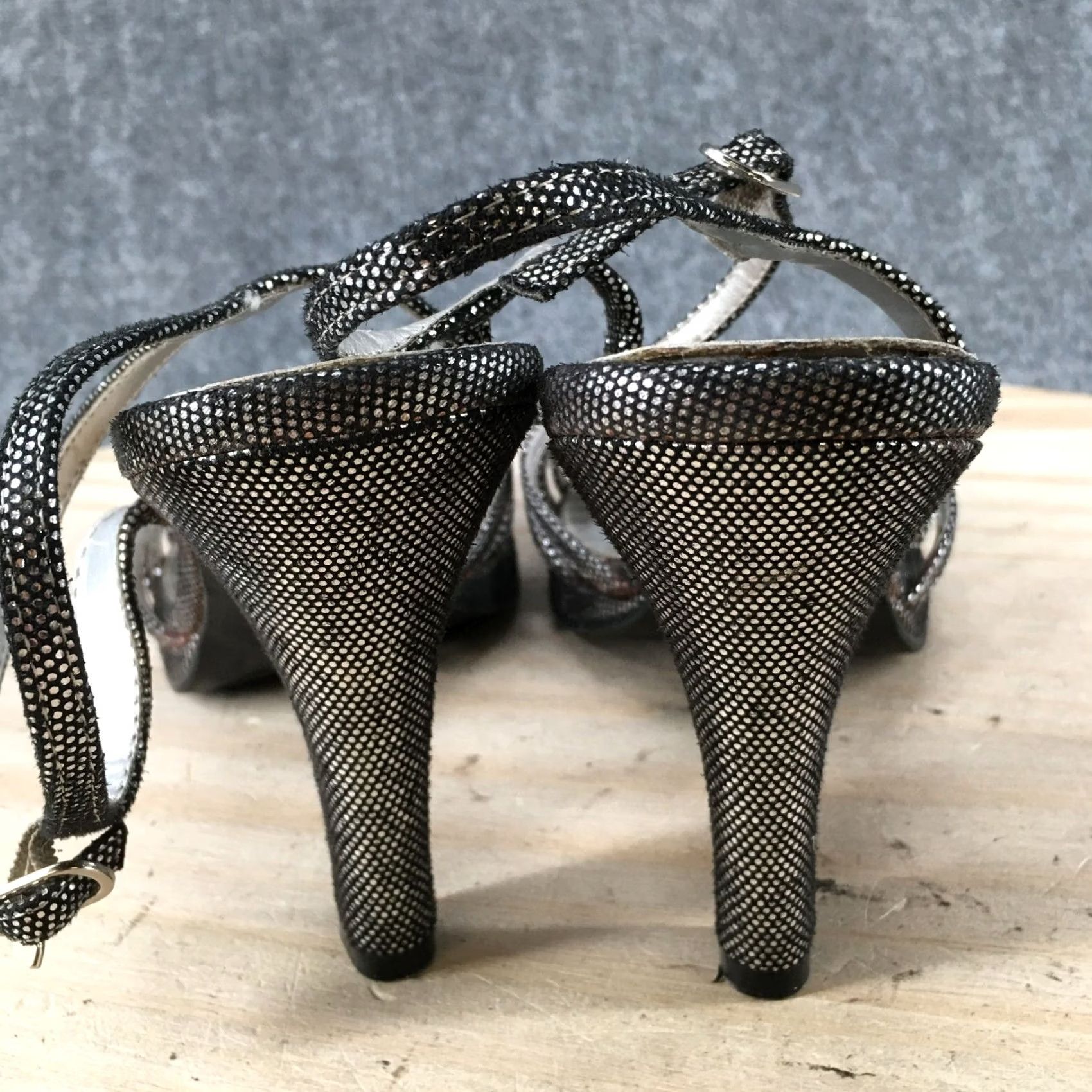 American Eagle Outfitters American Eagle Outfitters Sandals Womens 10 Ankle Straps Gray Fabric Heels Buckle Sparkle Size US 10 / IT 40 - 7 Thumbnail