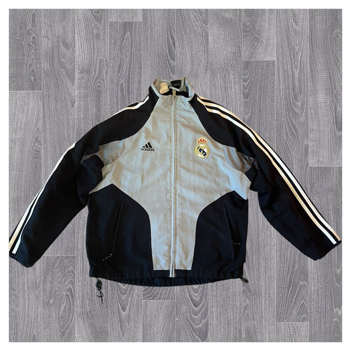 Adidas Real Madrid 03/04Adidas Kids M (12/152) Jacke Vintage 2000s Size US M / EU 48-50 / 2 - 1 Thumbnail