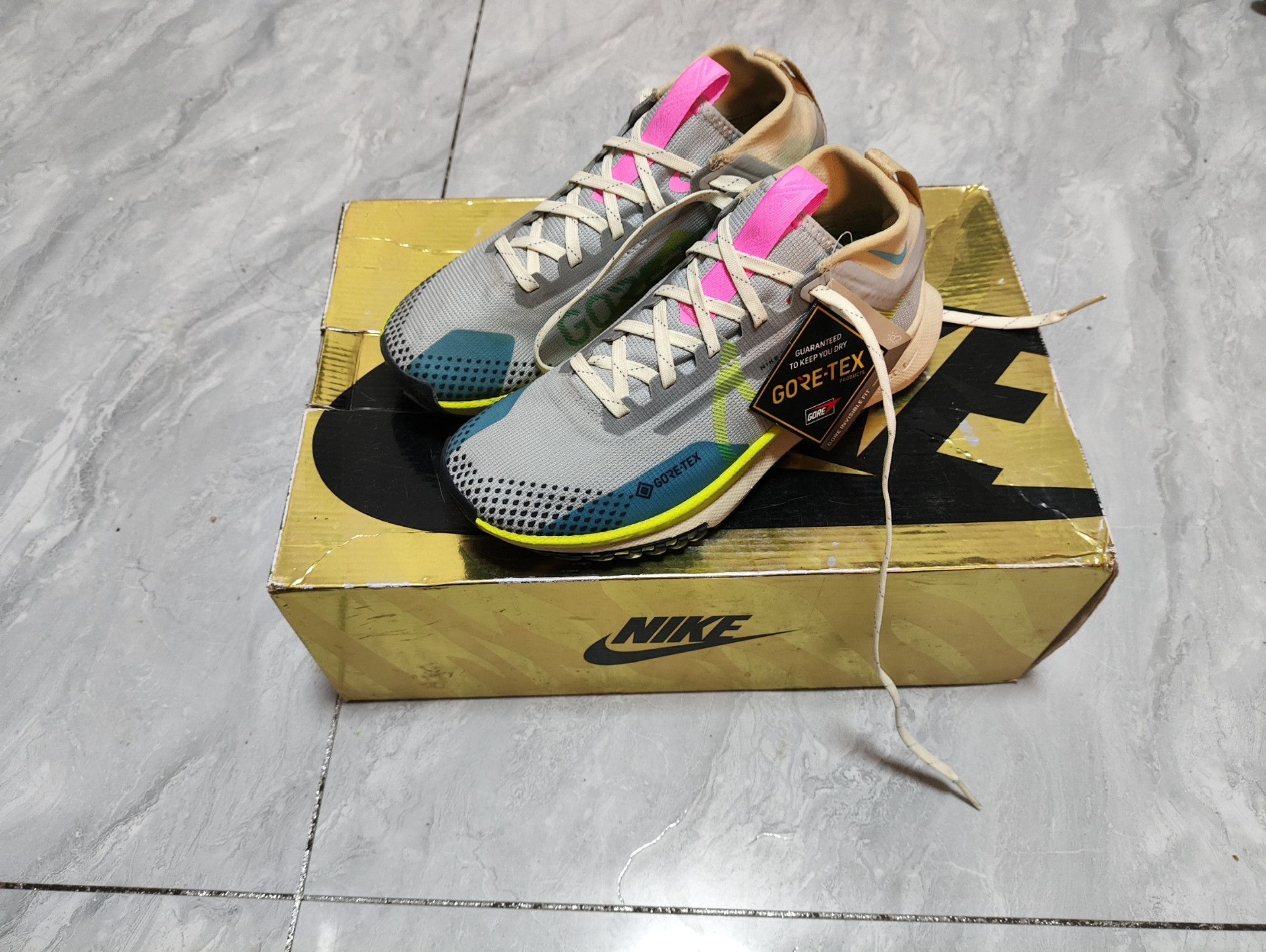 Nike Nike Gray Lowtop Sneakers us_5-5 Women Size US 5.5 / IT 35.5 - 1 Thumbnail