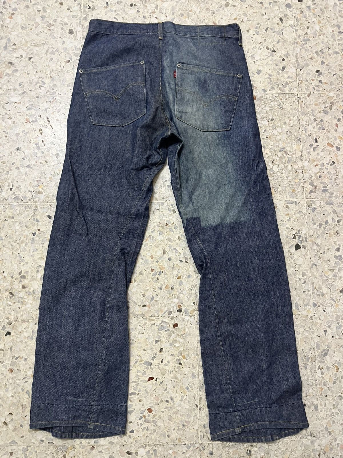 Levi's Vintage Clothing VINTAGE LEVI’S ENGINEERED RELAXED JEANS TWO-TONE ARCHIVE MIJ Size US 34 / EU 50 - 7 Thumbnail