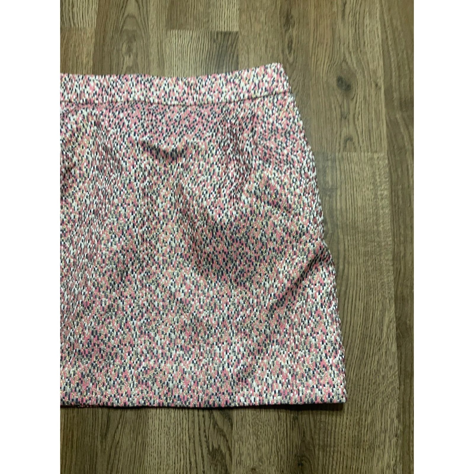 J.Crew **J.CREW Women's Size 8 Mini Tweed Skirt, Zip Back, Pink** User: **J.CREW Women's Size 8 Mini Skirt, Tweed, Zip Back, Pink** Size 30" / US 8 / IT 44 - 3 Thumbnail