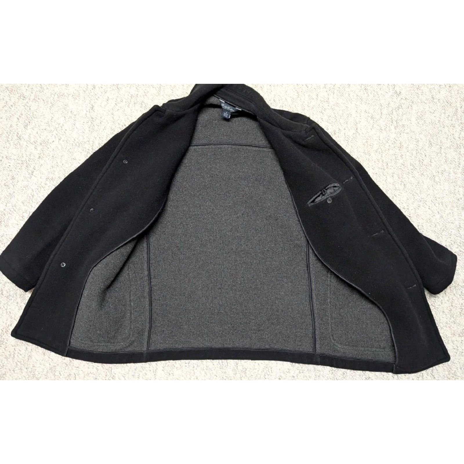 Brooks Brothers VINTAGE Brooks Brothers jacket Coat Men S Black Wool Overcoat 38 England Wool Thick Flannel Solid Button 38 Mens Size US S / EU 44-46 / 1 - 3 Thumbnail