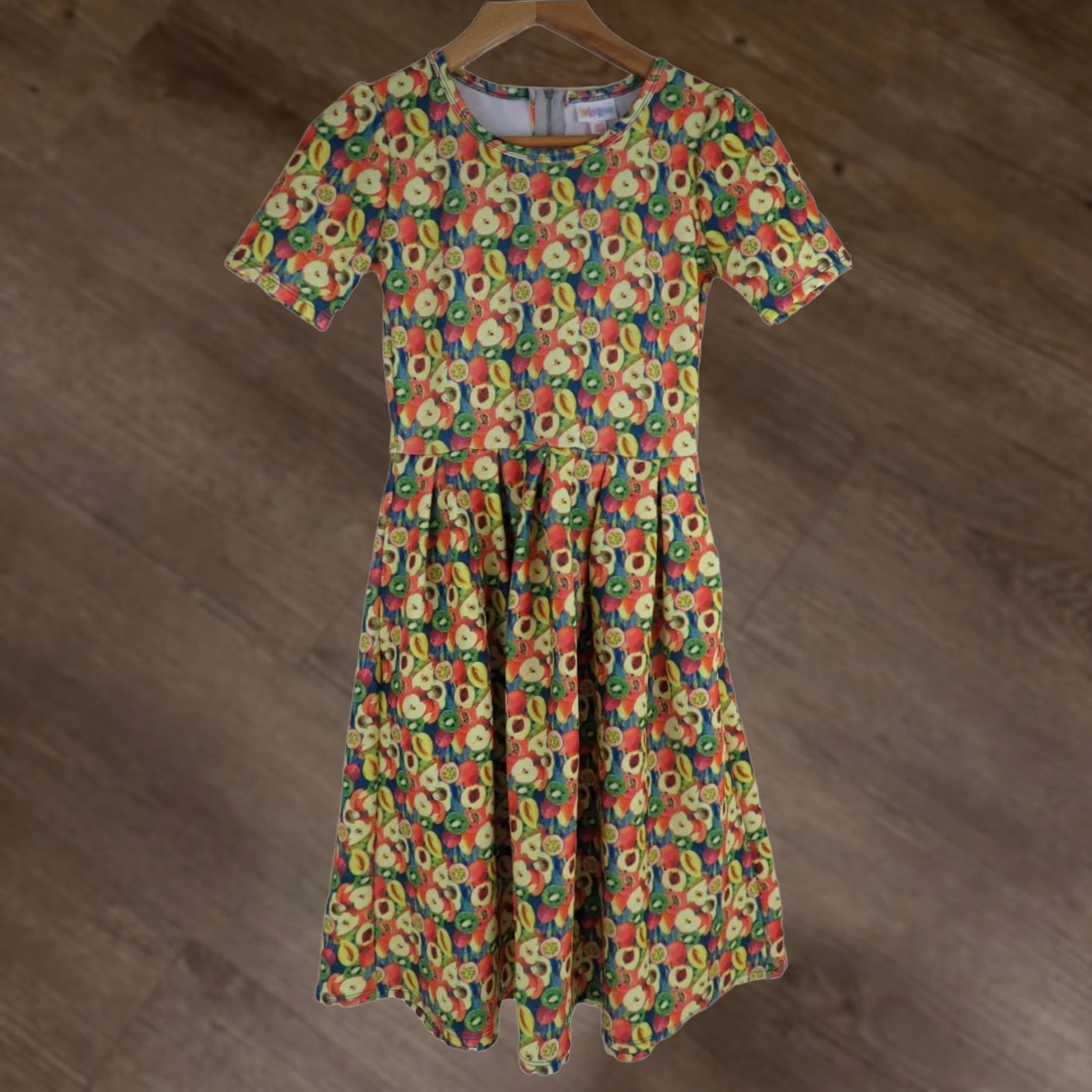 Vintage LuLaRoe Dress Womens 2XS Fruits Amelia Fit Flare Line Zip Apples Pears Kiwi Size XXS / US 00 / IT 34 - 1 Thumbnail