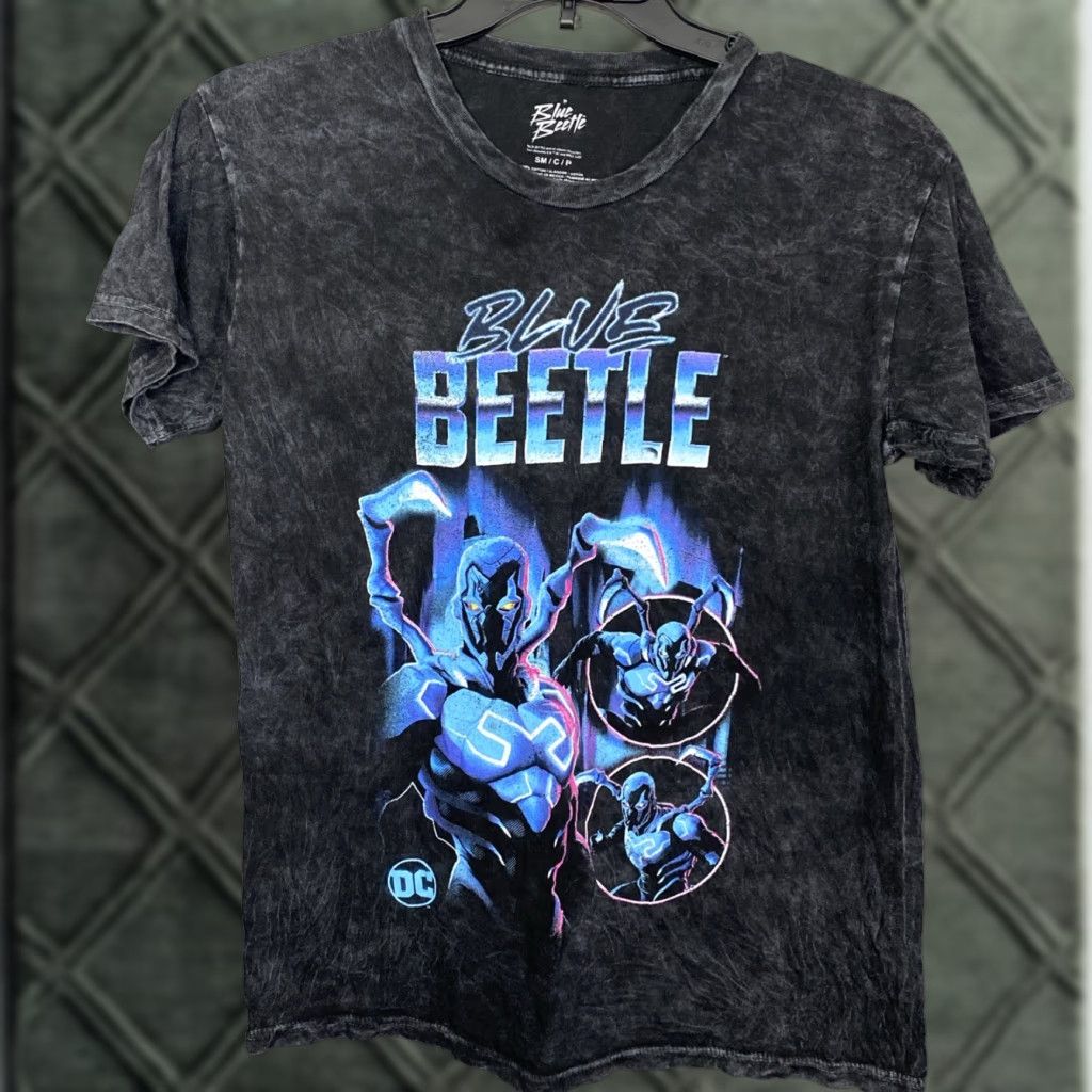 DC Comics Blue Beetle DC Comics T Shirt Adult Small Size US S / EU 44-46 / 1 - 1 Thumbnail