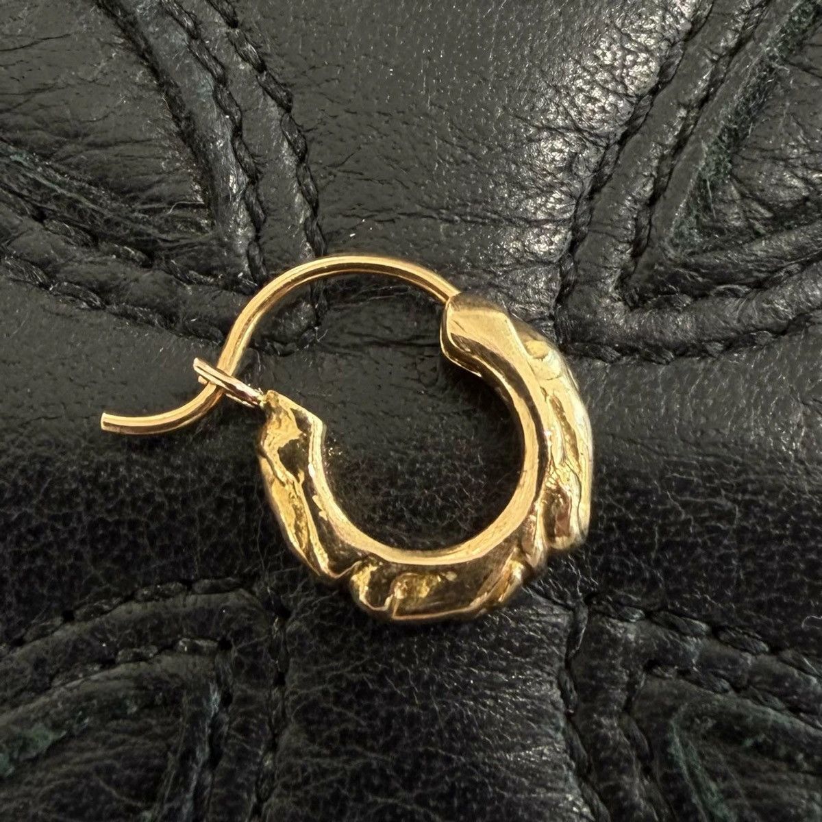 Chrome Hearts Chrome Hearts 22K Gold Tiny Scroll Hoop Earring Size ONE SIZE - 1 Thumbnail