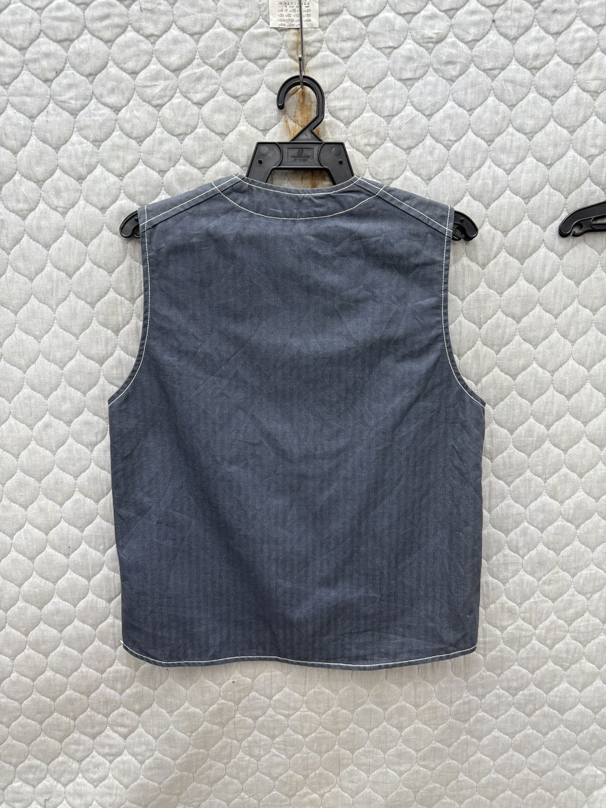 Hypebeast 🔥🔥🔥ARCHIVE CHIQUITA VEST Size US M / EU 48-50 / 2 - 4 Thumbnail