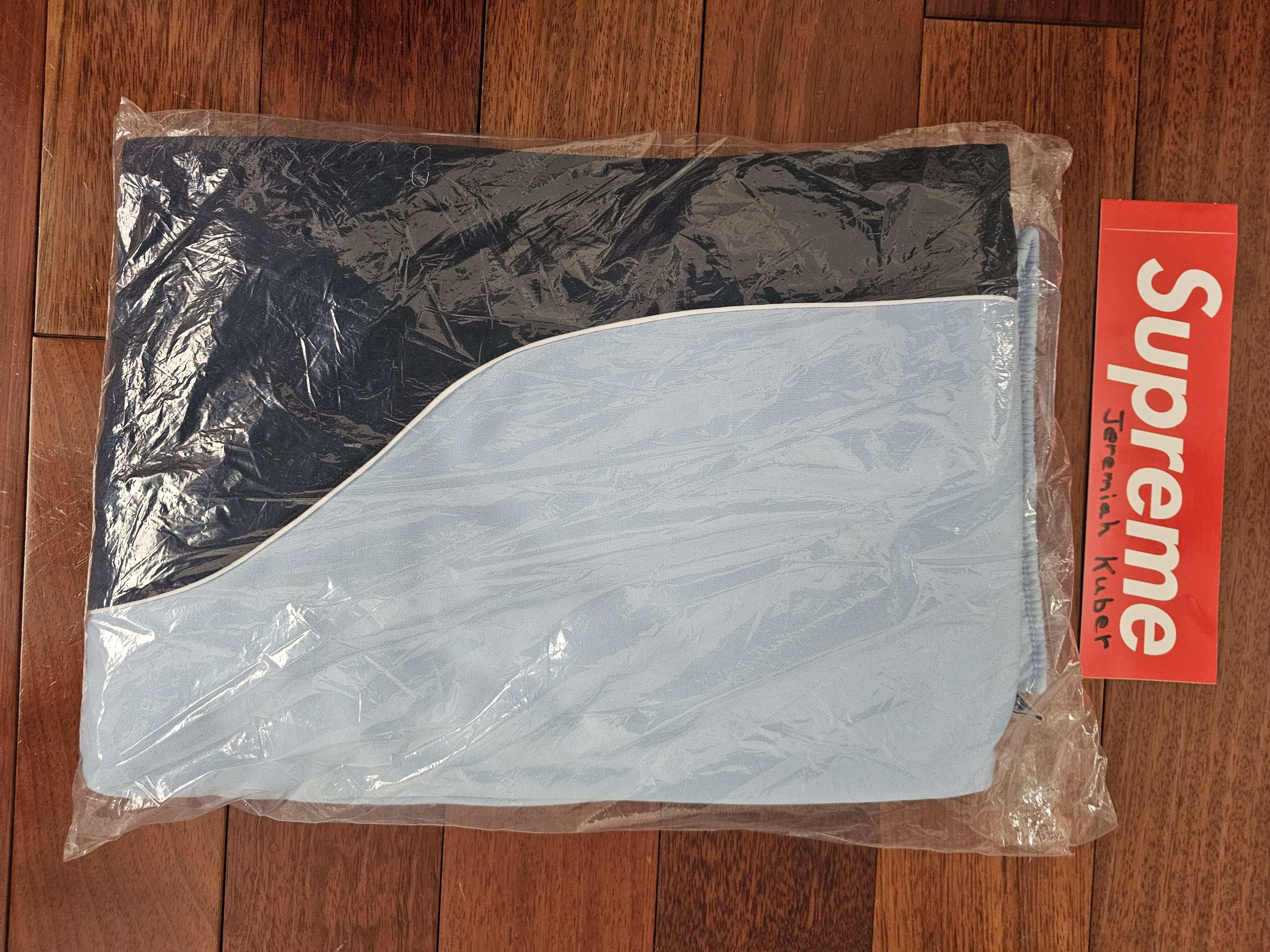 Jordan Brand × Supreme Supreme x Jordan Tricot Trackpants Light Blue FW24 Size US 30 / EU 46 - 7 Thumbnail