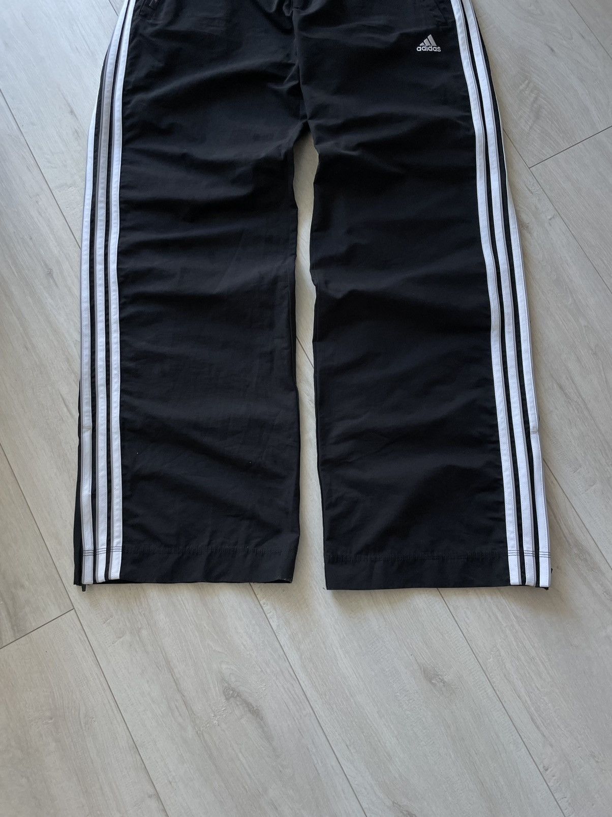 Adidas Vintage Adidas 00’s Sweatpants Y2K Black Baggy Pants RARE Size 27" / US 4 / IT 40 - 4 Thumbnail