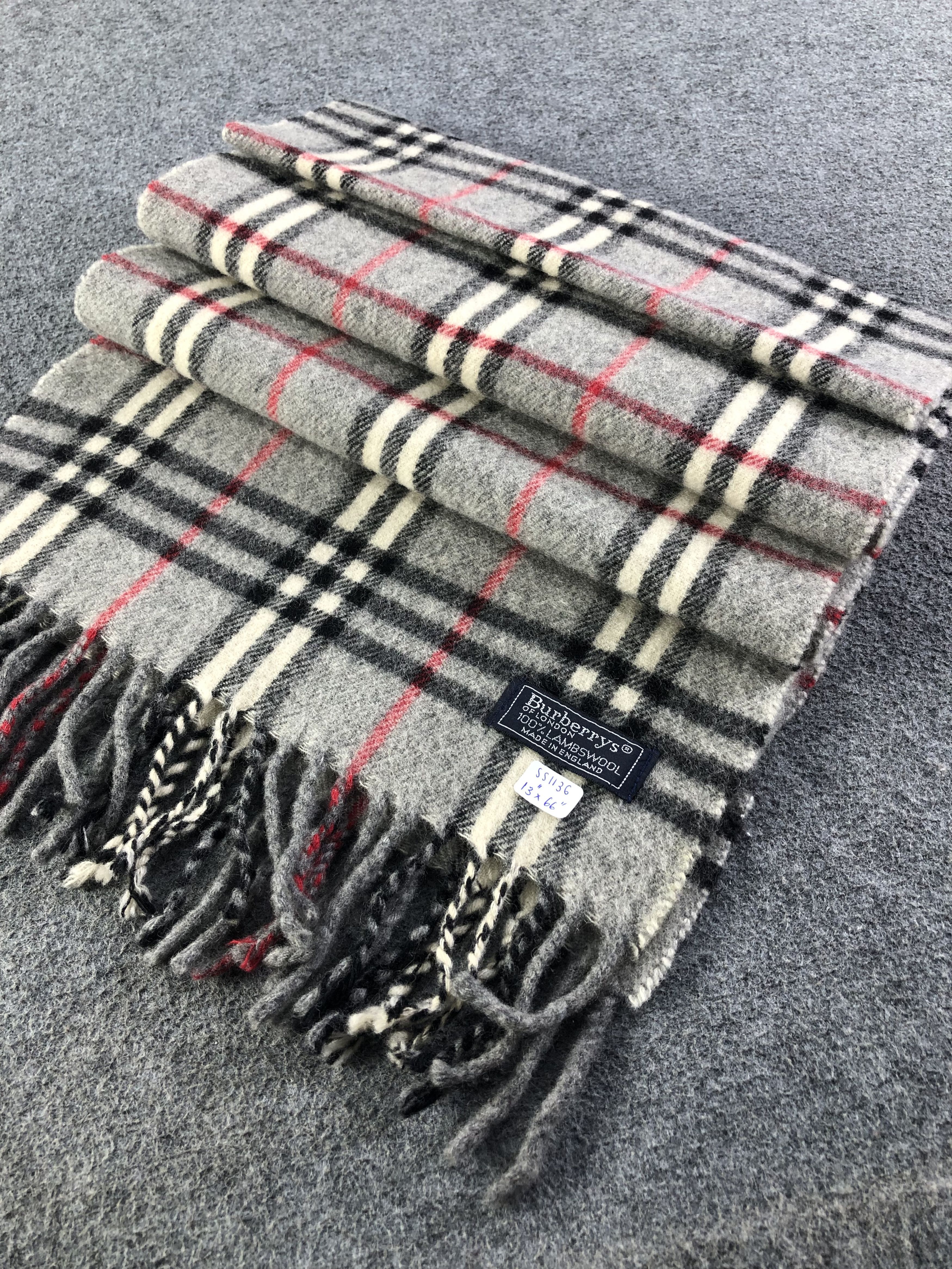 Burberry Burberry Scarf / Muffler / Neckwear Size ONE SIZE - 3 Thumbnail