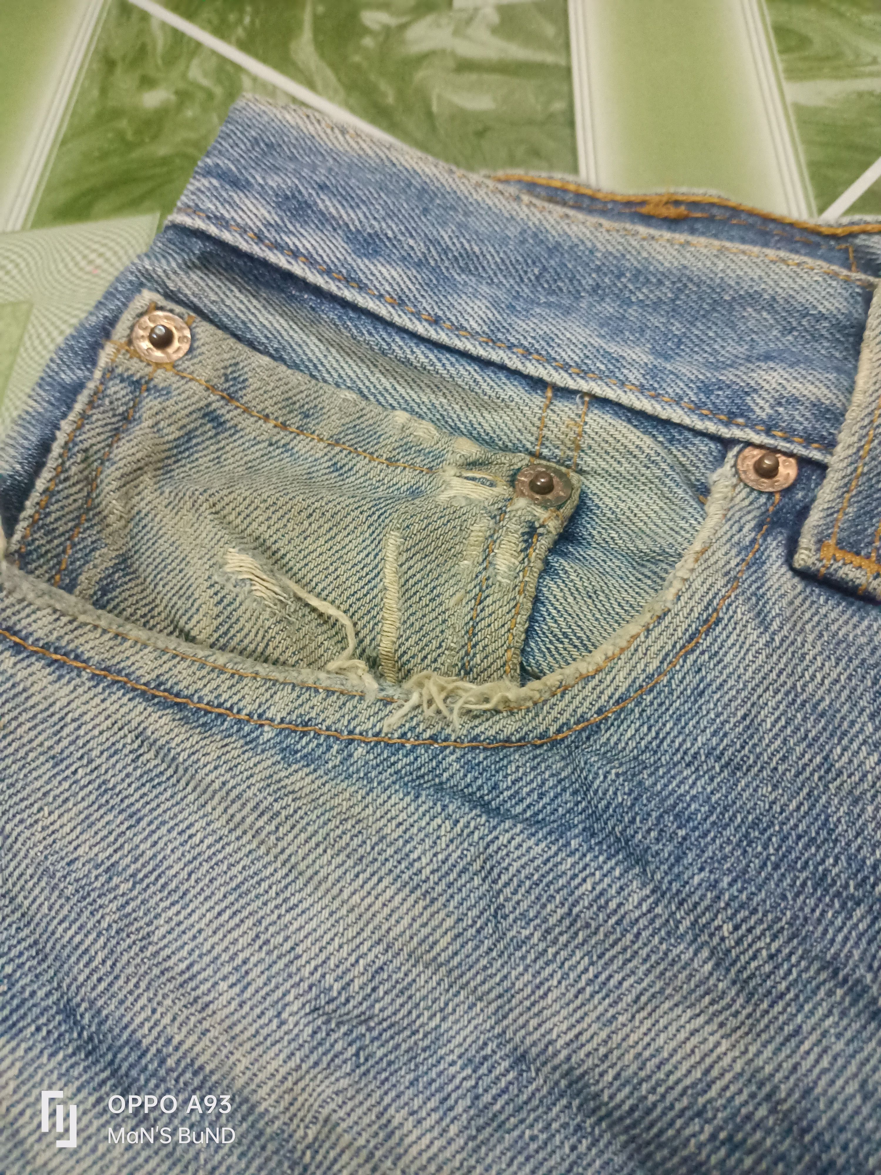 Distressed VINTAGE Levi's 501XX 90s