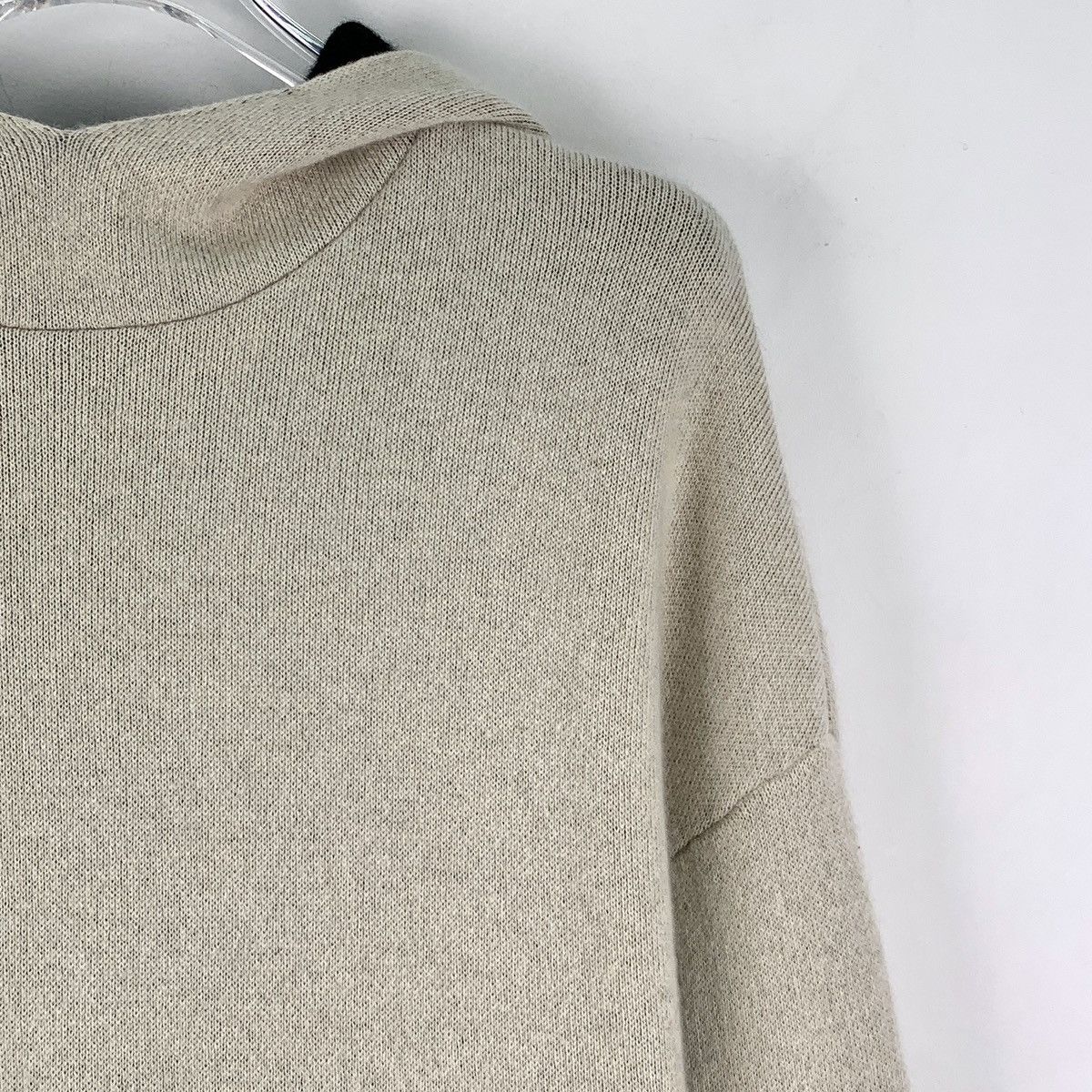 Dior Dior Beige Letter Intarsia Cashmere Hooded Knit Coat K26WX Size XXS / US 00 / IT 34 - 3 Thumbnail