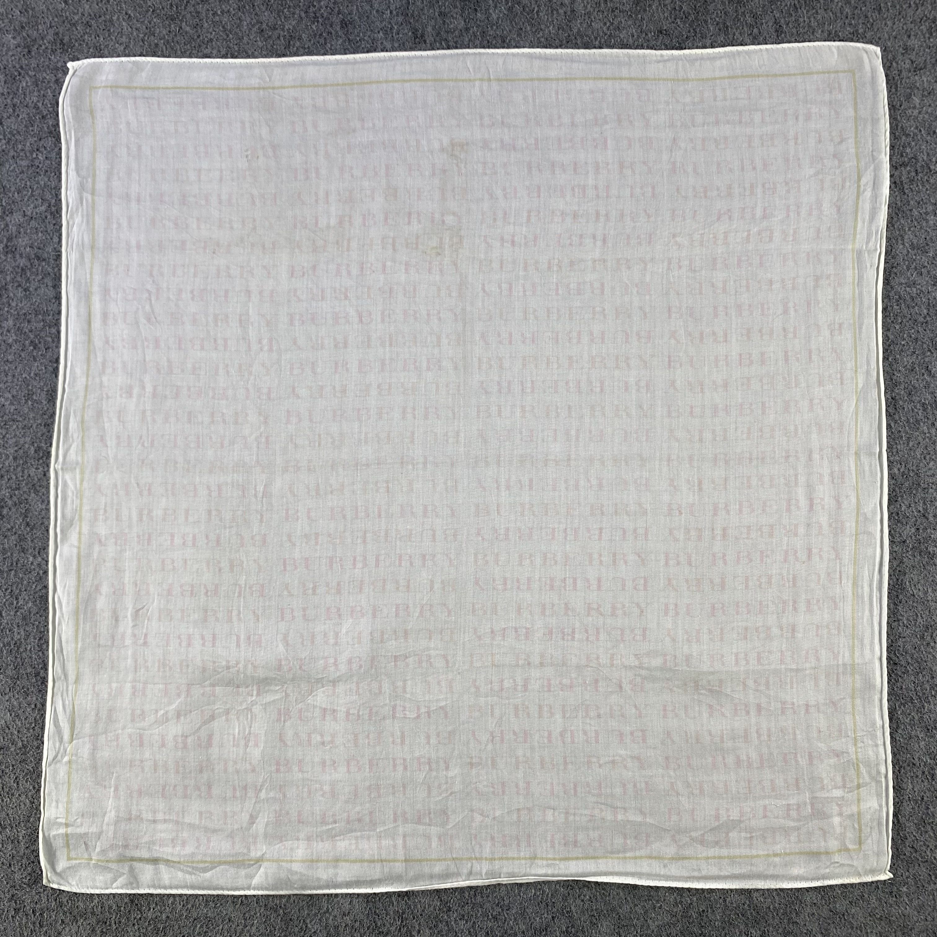 Burberry × Vintage Burberry Handkerchief/Neckerchief/Bandana HC875 Size ONE SIZE - 1 Thumbnail