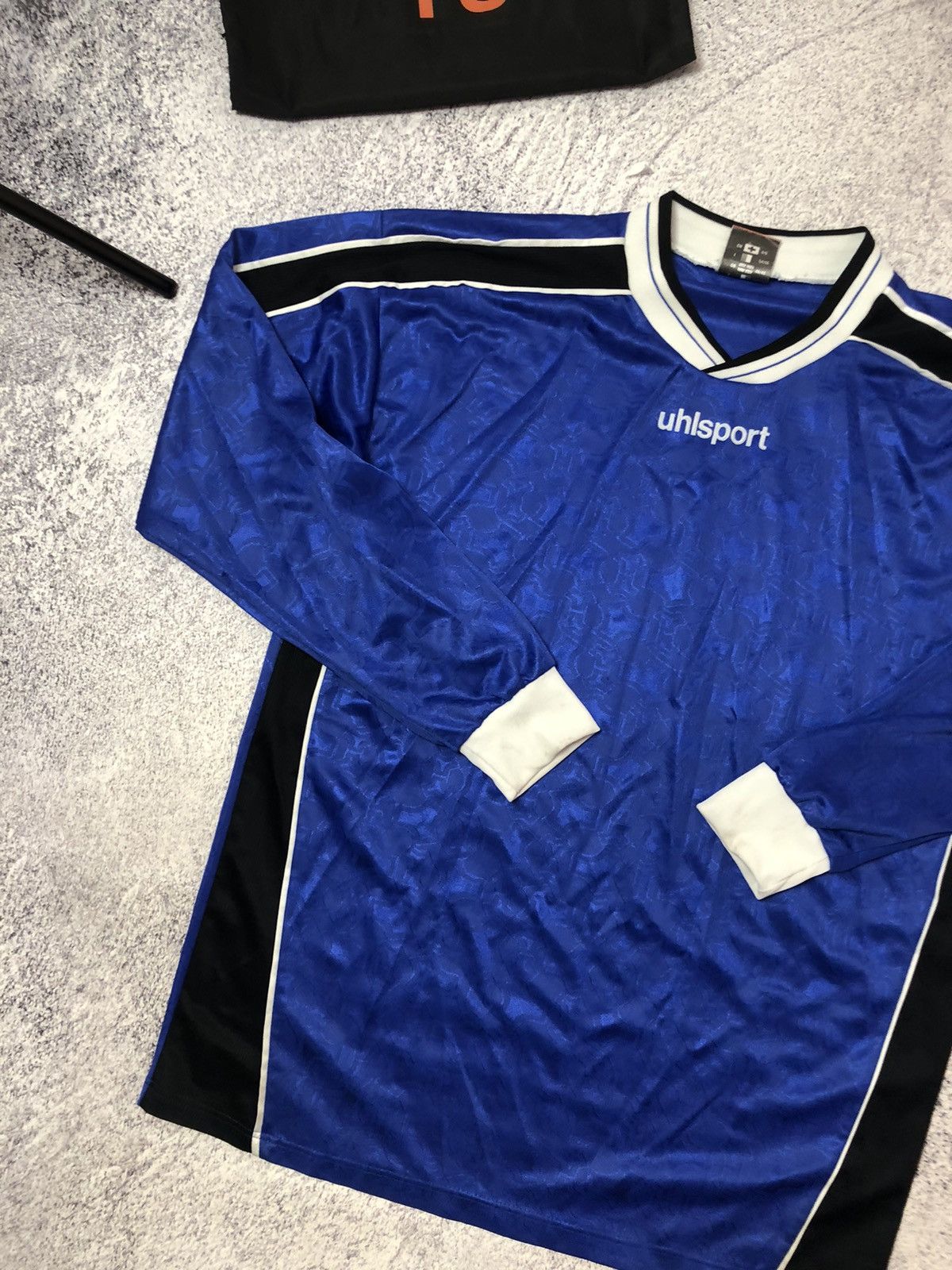 Vintage Men’s football long sleeve uhisport size Xl Size US XL / EU 56 / 4 - 3 Thumbnail