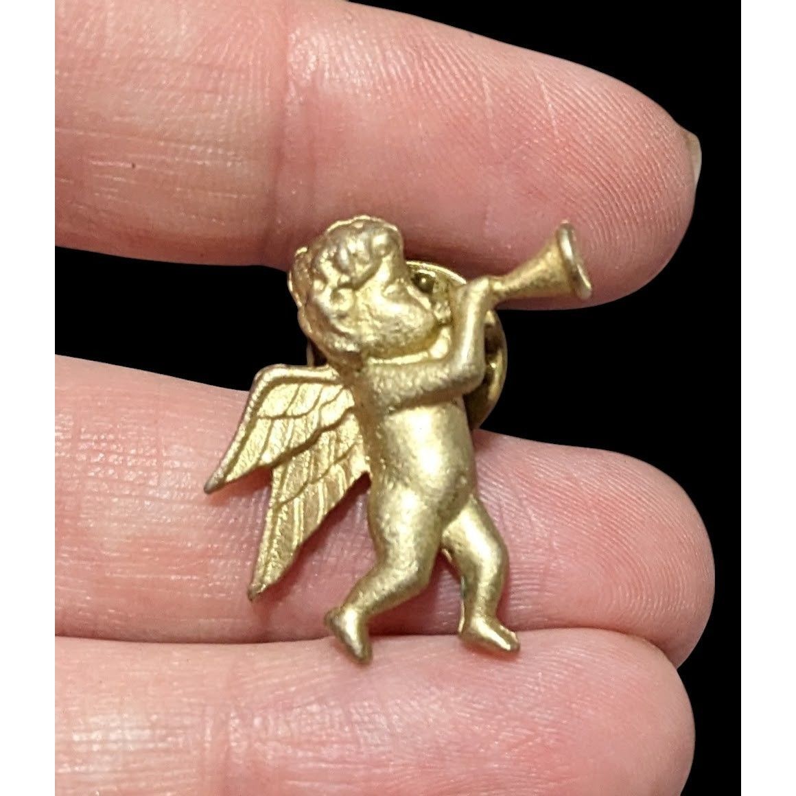Other Vintage Gold Tone Trumpeting Cherub Lapel Pin Size ONE SIZE - 3 Thumbnail