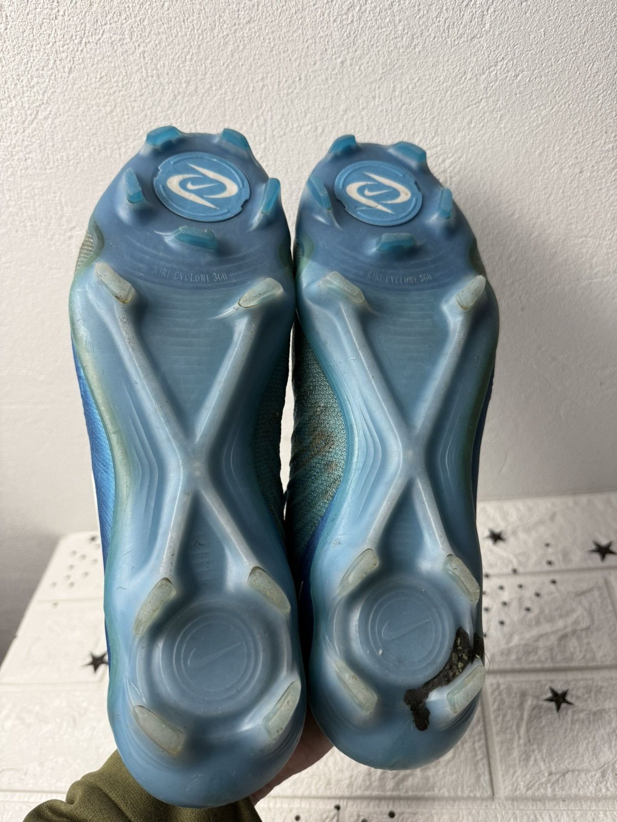 Nike NIKE PHANTOM GX 2 ELITE FG US9 UK8 EUR42.5 FJ2559-400 CLEATS Size US 9 / EU 42 - 8 Thumbnail
