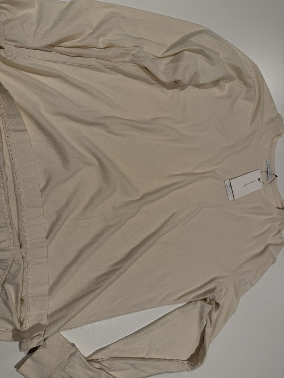 John Elliott John elliott long sleeves t shirt. 3/L Size US L / EU 52-54 / 3 - 1 Thumbnail