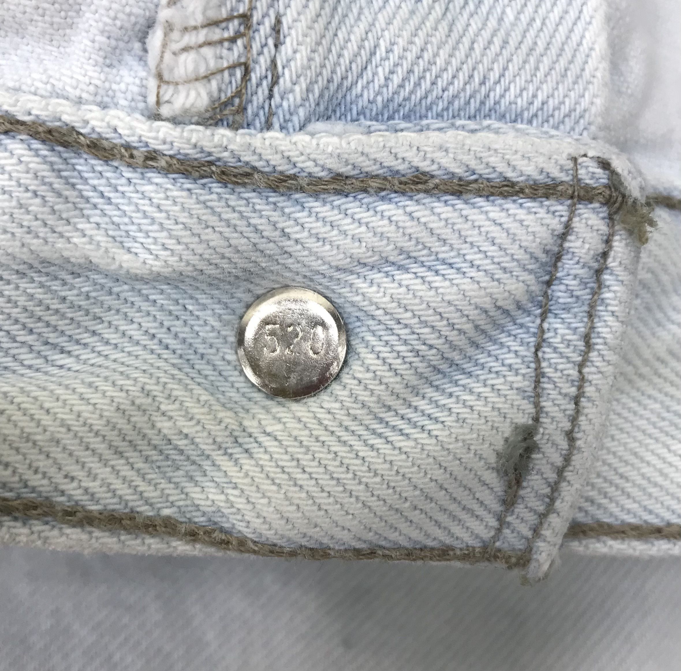 Levi's Vintage 90s Levi's 501 Light Wash Jeans Size US 34 / EU 50 - 10 Thumbnail
