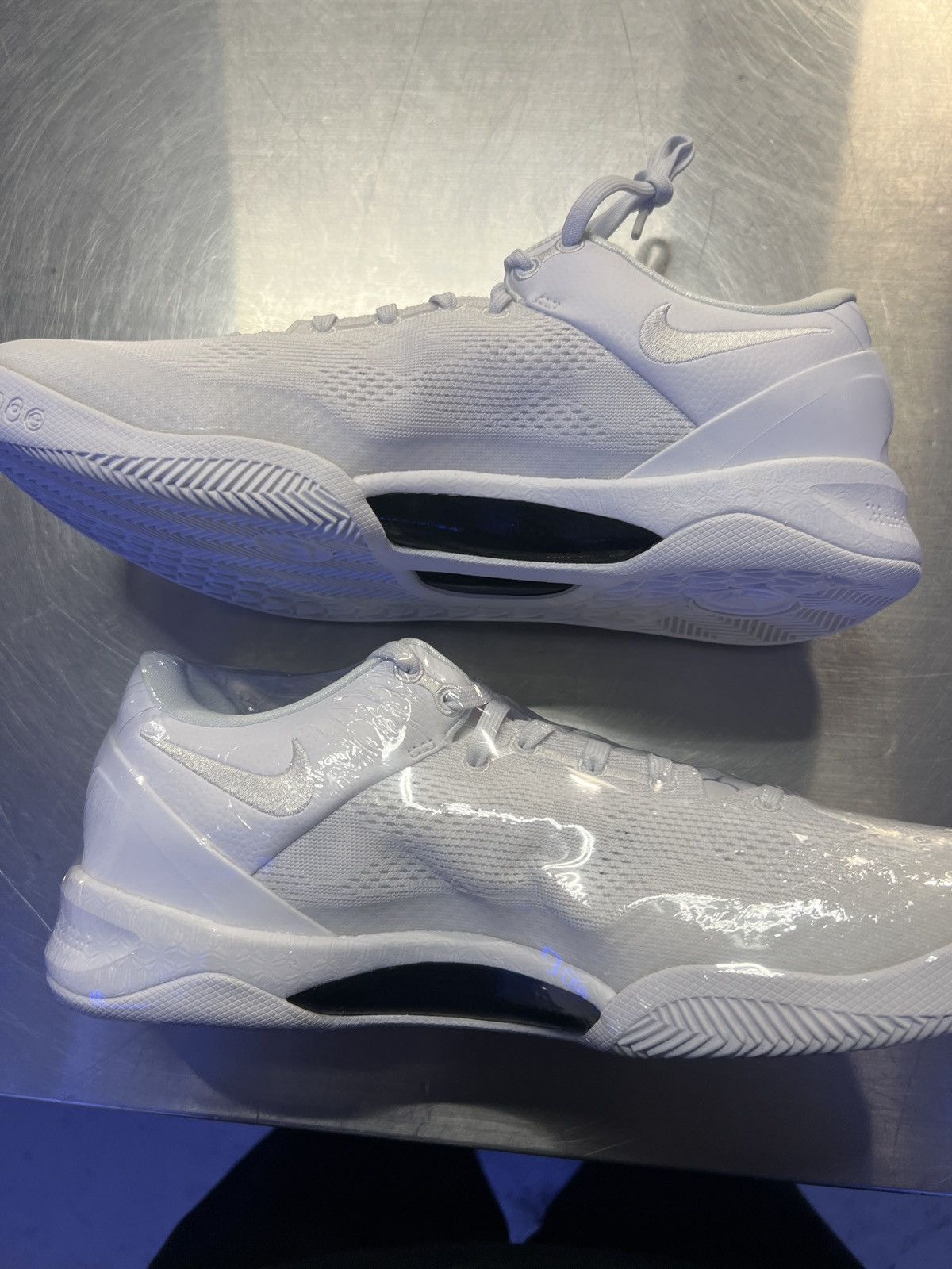 Nike Kobe 8 protro halo Size US 11 / EU 44 - 2 Thumbnail
