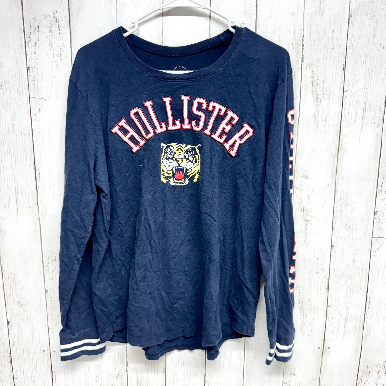 Hollister Y2K Hollister Top Large Graphic Navy Long Sleeve Stripe Cuff Size L / US 10 / IT 46 - 1 Thumbnail