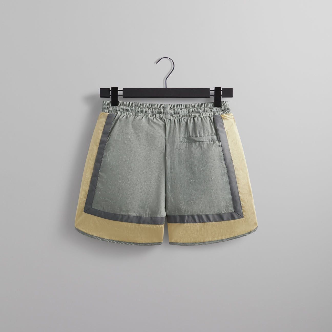 Kith × Ronnie Fieg 2024 SPRiNG KiTH WASHED NYLON DYLAN SHORTS REVERiE Size US 35 - 10 Thumbnail