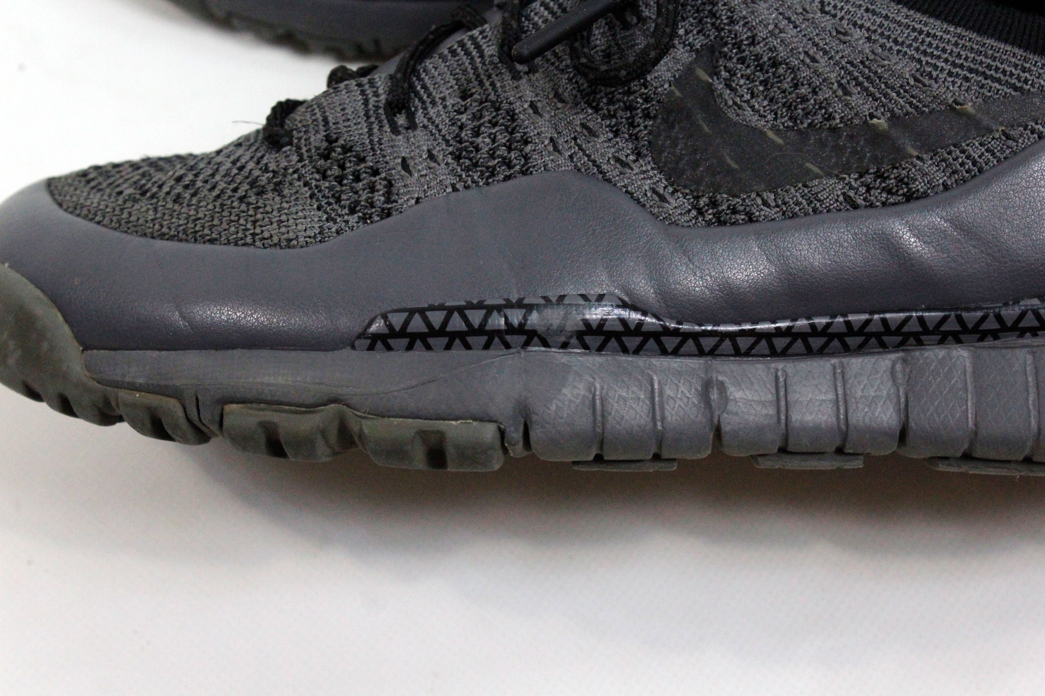 Nike Nike Lupinek Flyknit Dark Gray Low Sneakers Gorpcore Size US 9 / EU 42 - 8 Thumbnail