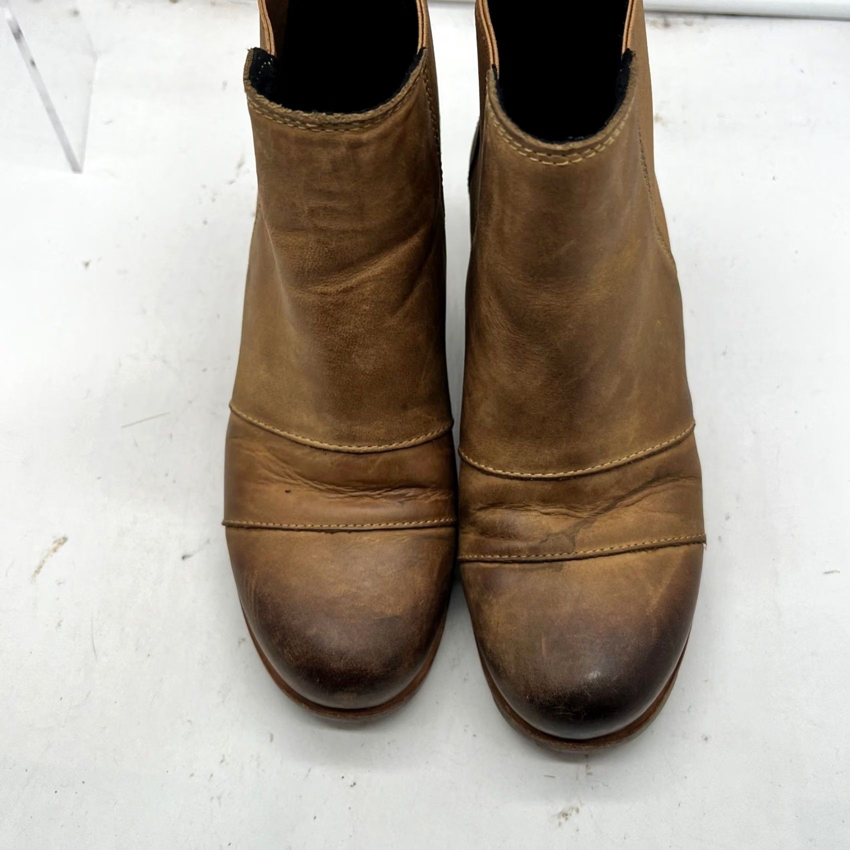 SOREL VINTAGE? (no) Sorel Boots Womens 6.5 Brown Leather Wedge Ankle Bootie Women's Bootie Brown Leather Wedge 6.5 Sorel Boots Womens Ankle Bootie Size US 7 / IT 37 - 4 Thumbnail