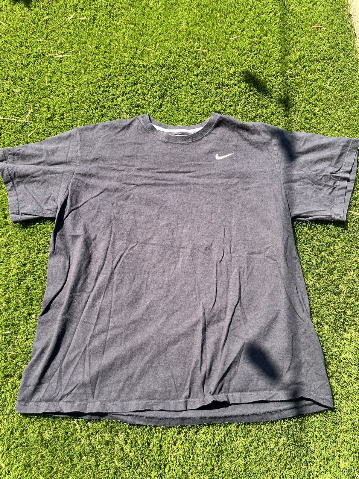 Nike Nike Embroidered Logo Tee Size US XXL / EU 58 / 5 - 1 Thumbnail