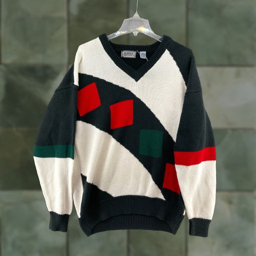 Vintage VINTAGE Mens Large Sweater Pullover Striped Geometric V-Neck Knit 90s Size US L / EU 52-54 / 3 - 1 Thumbnail