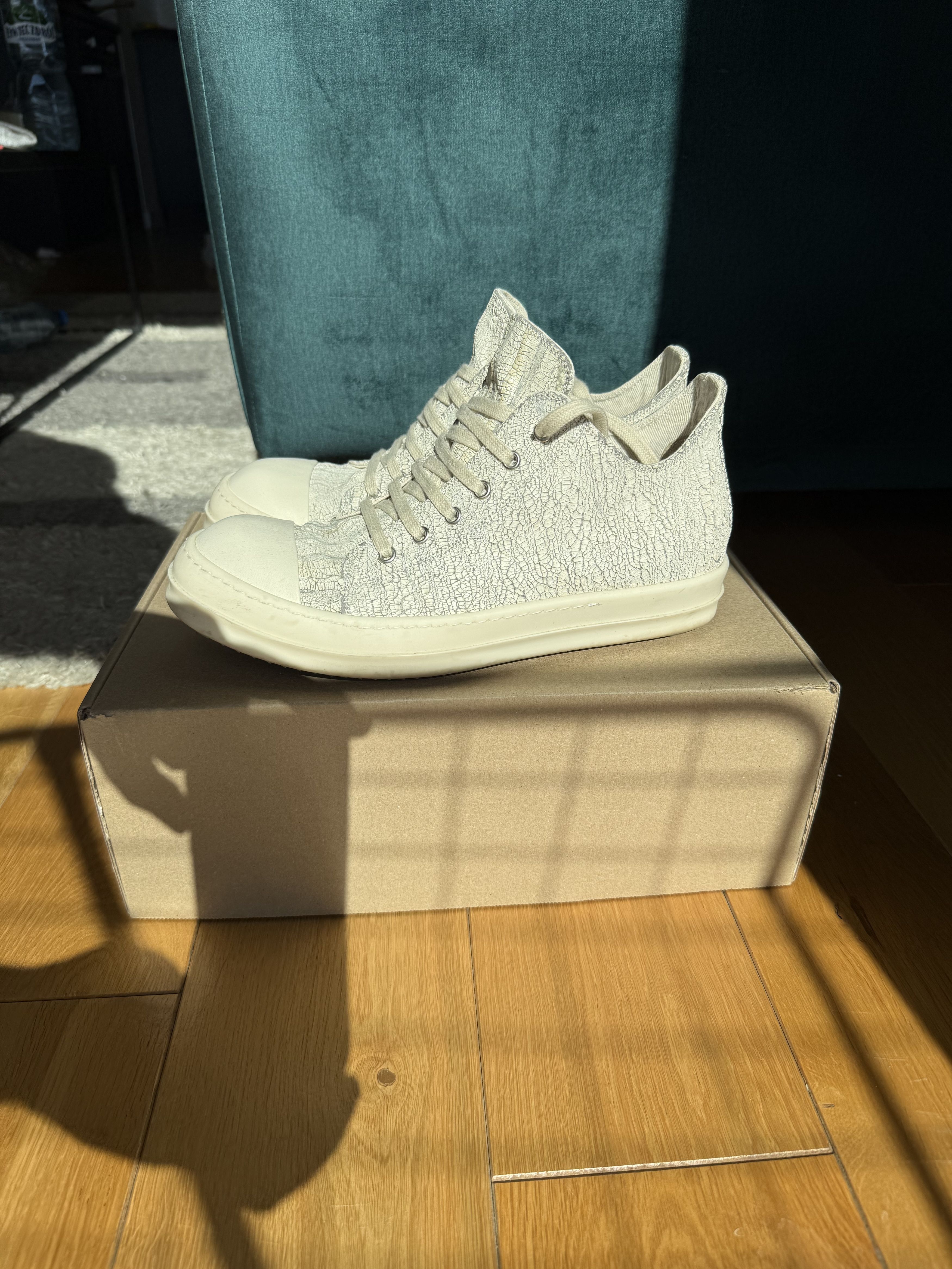 Rick Owens Drkshdw Rick Owens DRKSHDW Hollywood Low 'Milk Cracked Leather' Size US 9 / EU 42 - 1 Thumbnail