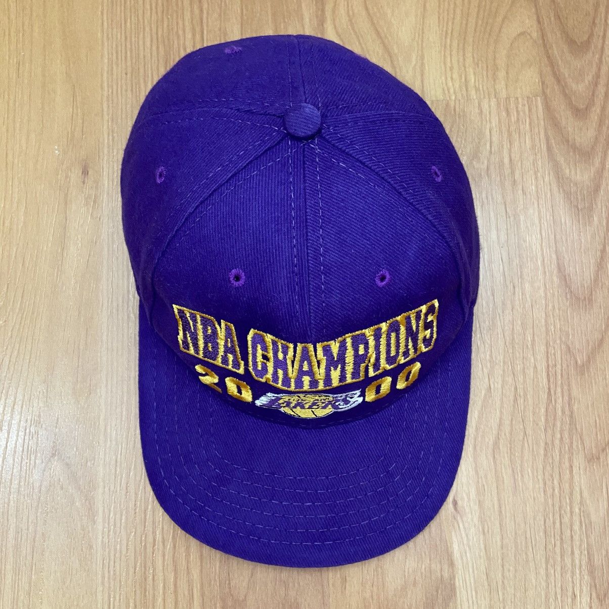 American Needle American Needle LA Lakers 2000 NBA Champions Strapback Hat Size ONE SIZE - 5 Thumbnail